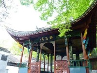 描写春夏秋冬的经典句子