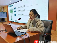 《最美对白：电影成长对白评典》读后感100字