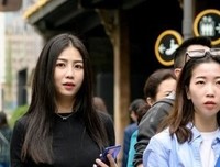 《呢喃》的句子