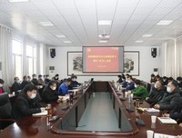 理论要有理论的逻辑、历史的逻辑、现实逻辑。