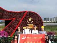 青年三下乡，我们在路上