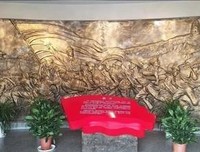 “曙光”社会实践队探访烈士陵园