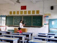 岭南师范学院盛夏逐梦实践队：走进学生的内心深处