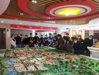 不忘初心跟党走，青春筑梦新时代