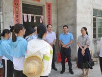 岭南师范学院”晴农“队员三下乡之下田采样