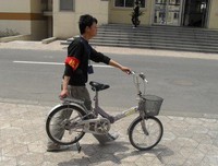 美化校园，从你我做起