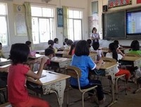 大于100分的爱，实践队心理老师授课