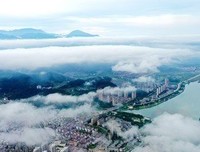 为实现共同富裕探路