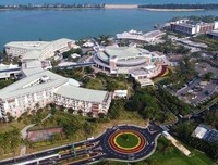 不是我不愿意让大师在 家中 留宿，只是大师来的不是时候