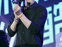 不知道如何跟女友开启话题