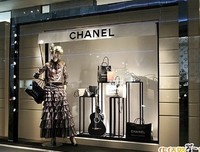 “月薪5万，穷到买不起香奈儿”