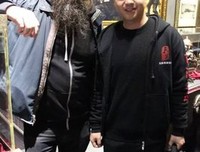 世界上可以哭的地方只有被窝和父母怀里