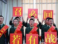 相遇莫问前路，告别勿念归途
