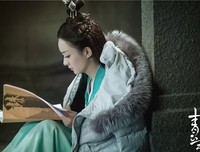 《生活艰难但是快乐》好看吗？经典影评10篇