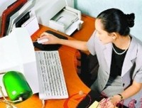 40危机：女人怕失婚，男人怕失业