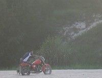 风华是一指流砂，苍老是一段年华