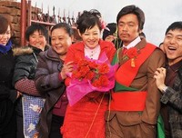 我试图摆脱你的影子，却越来越像你