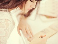 钱让我们离的这么远