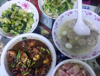 一个爸爸每月要赚多少钱，才能撑起一个家？