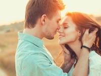 一言不合，妻子开车撞死丈夫：婚姻里不懂得控制情绪有