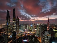深夜故事三则