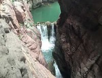 低哑的句子