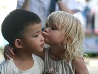 不同男人吻女人后的不同结果