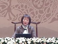 老师说：“唯谦受福。”