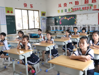 心若向阳花自开，人若向暖清风来