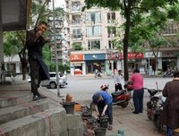 走在成都的街头
