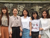 校园中的欢乐