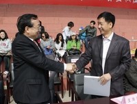 关于关于王海强的句子