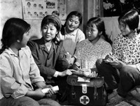 那年国庆，我妈笑着来，哭着回