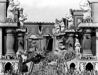 《党同伐异》经典观后感10篇