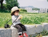 前面有阴影，那是阳光在背后照着你