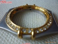 美女老师半夜收到一条微信：“睡了吗？”，接着她做了