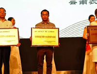 《李小波句集》的句子