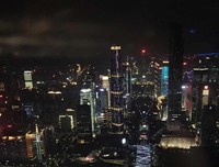 谷底的上方有座美丽的星空