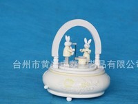 “前女友连清明节都要我送礼物！”—— 节日、纪念日一