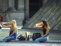 听第一遍，我就对这首歌上瘾了......
