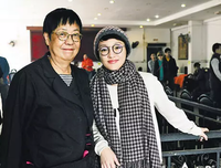 “那个嫁不出去的老女人，凭什么被当成宝？”