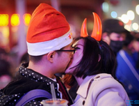 静待黎明的夜句子
