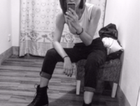 “分手后，我还在偷看前任的朋友圈”