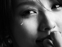 爱上你，和眼泪为伴