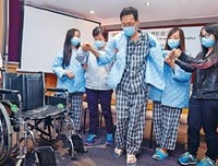把亲情看得高于一切