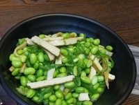 爸妈，你们所节俭的，我正以十倍的代价还回去。