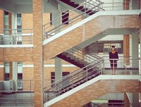 大学生毕业生：月薪2千和5千你选哪个
