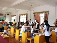 学生和老师应不应该当朋友？-扬帆起航社会实践队