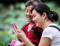  我和母亲含泪相视而笑