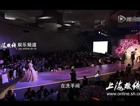 婚礼上，男友遭前任强吻表白，她强势还击